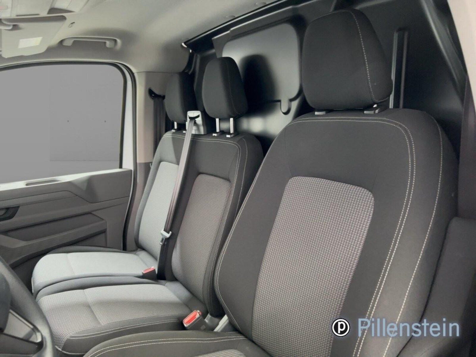 Volkswagen Transporter Kasten kurzer Radstand – Bild 5