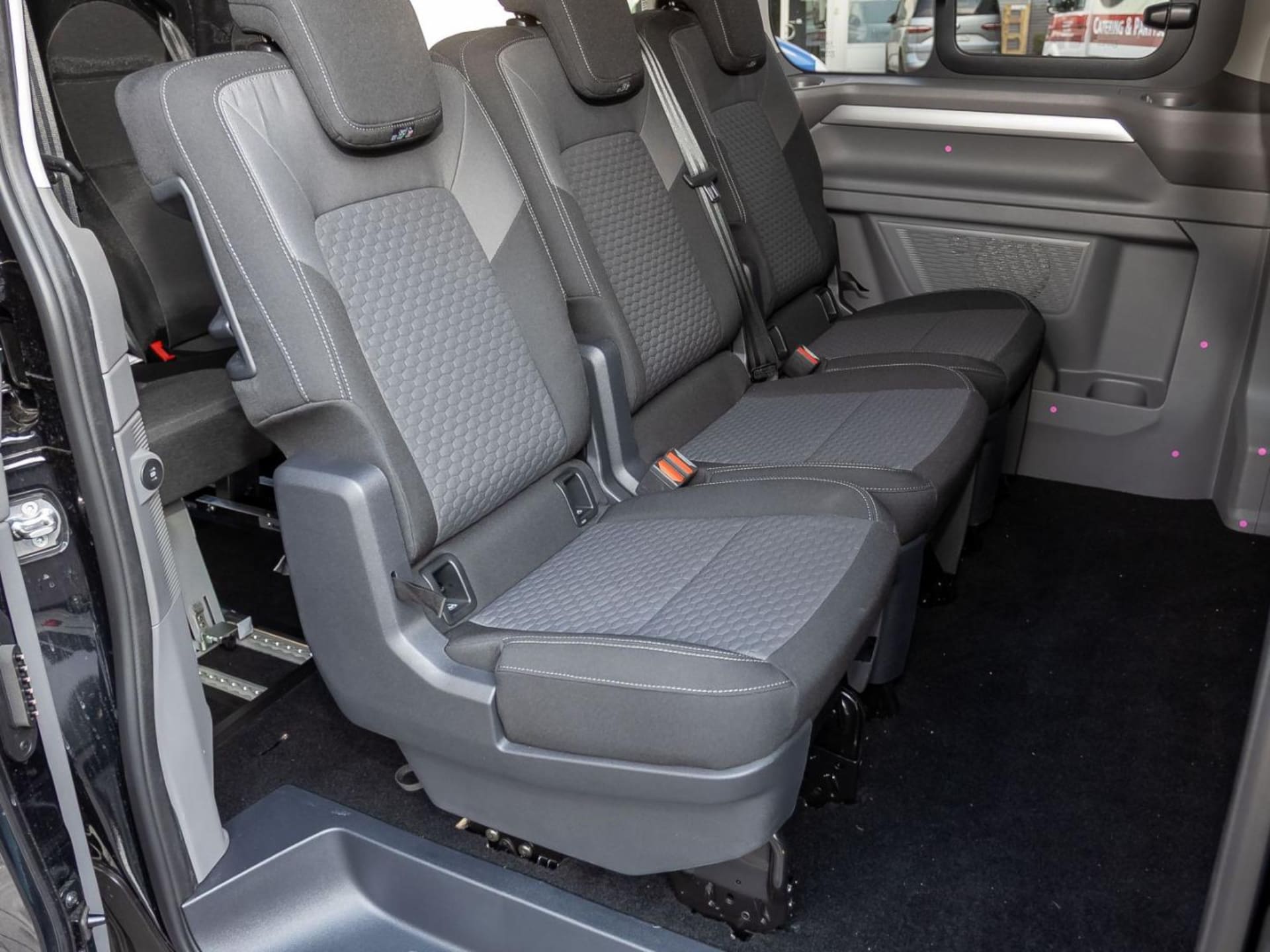 Volkswagen Caravelle langer Radstand Life
