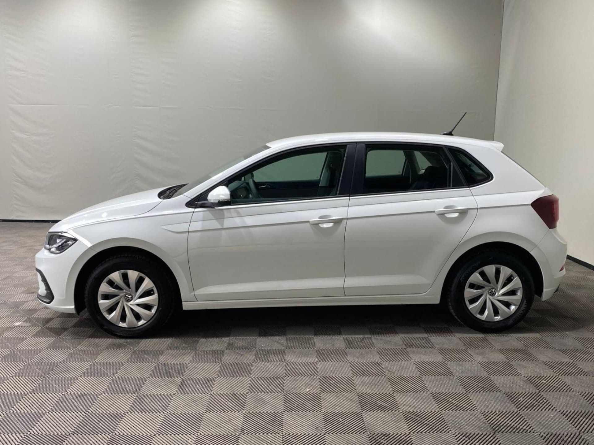Volkswagen Polo Basis-Modell