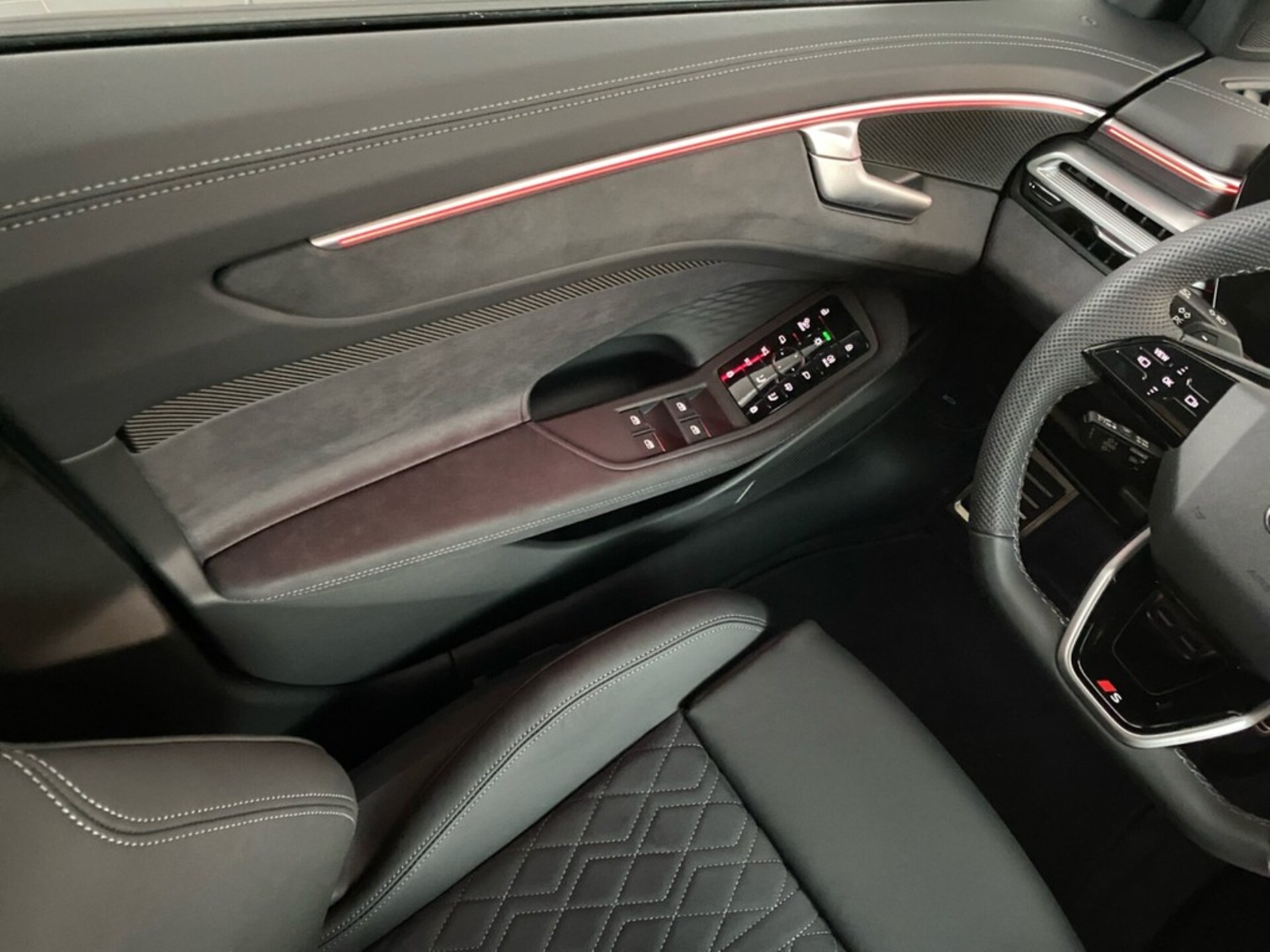 Audi A6 Limousine e-hybrid edition one