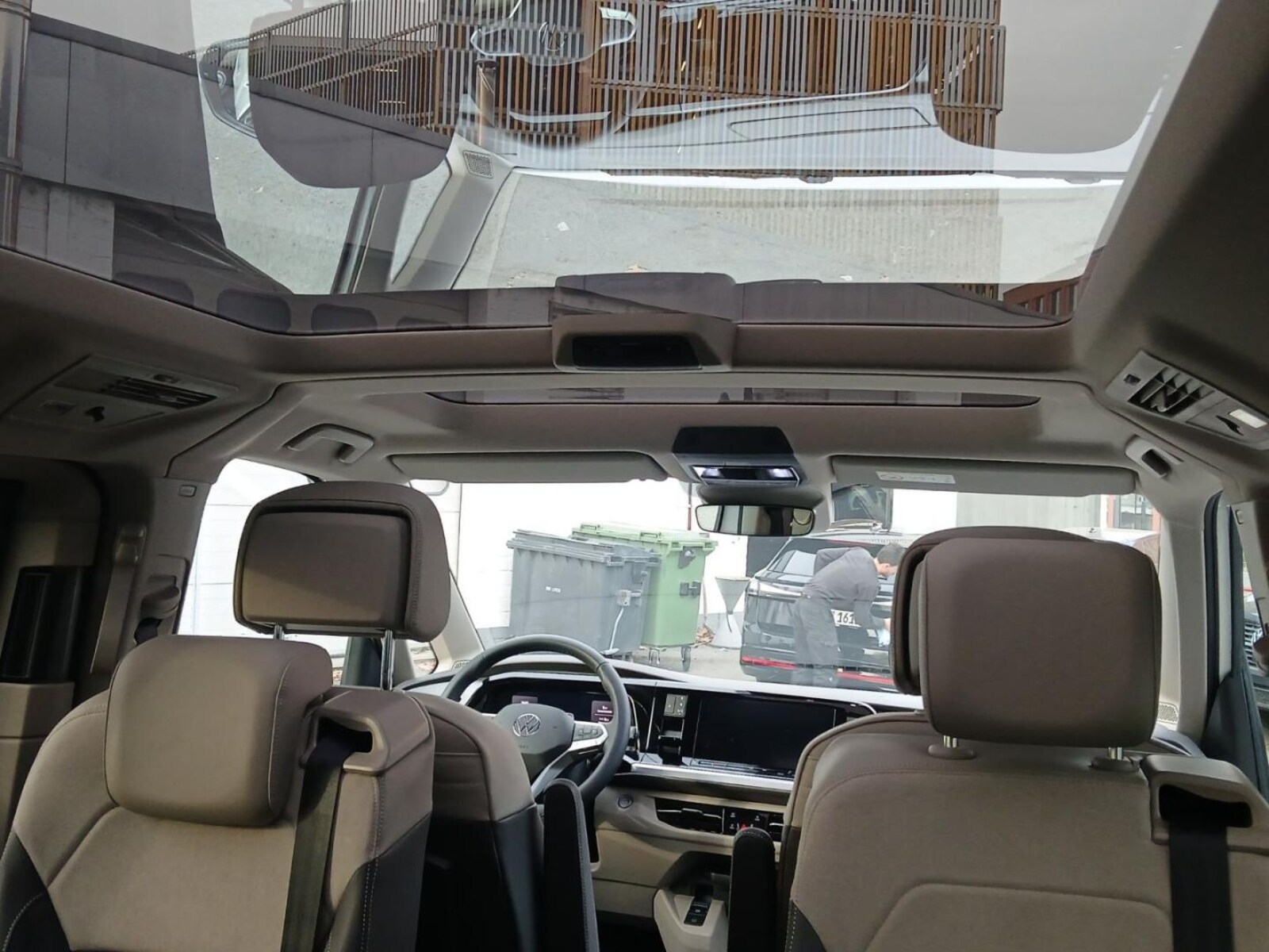 Volkswagen Multivan Langversion – Bild 17