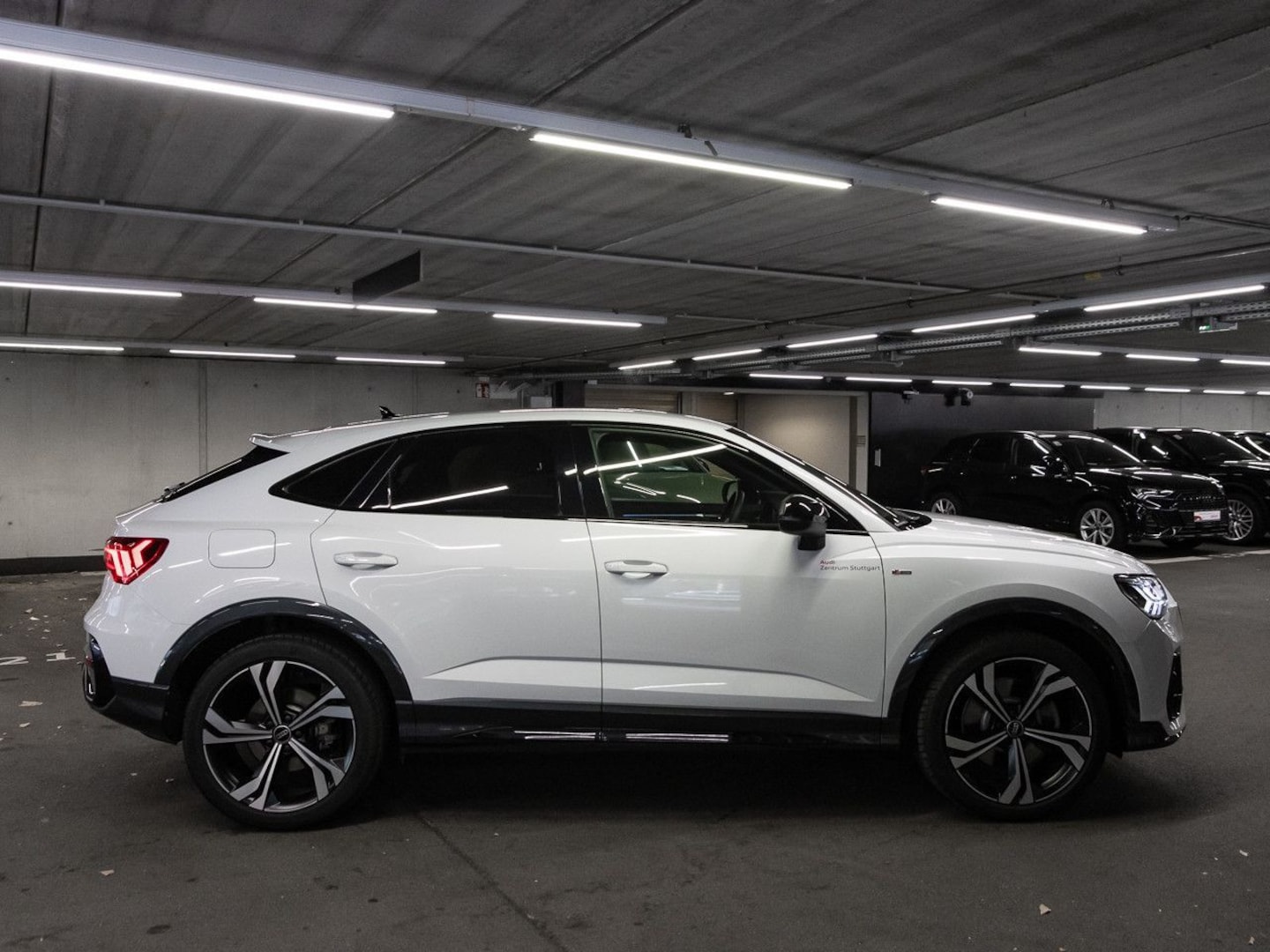 Bild über Audi Q3 Sportback S line 40 TDI quattro S tronic - für weitere Informationen kontaktieren Sie den Audi Partner