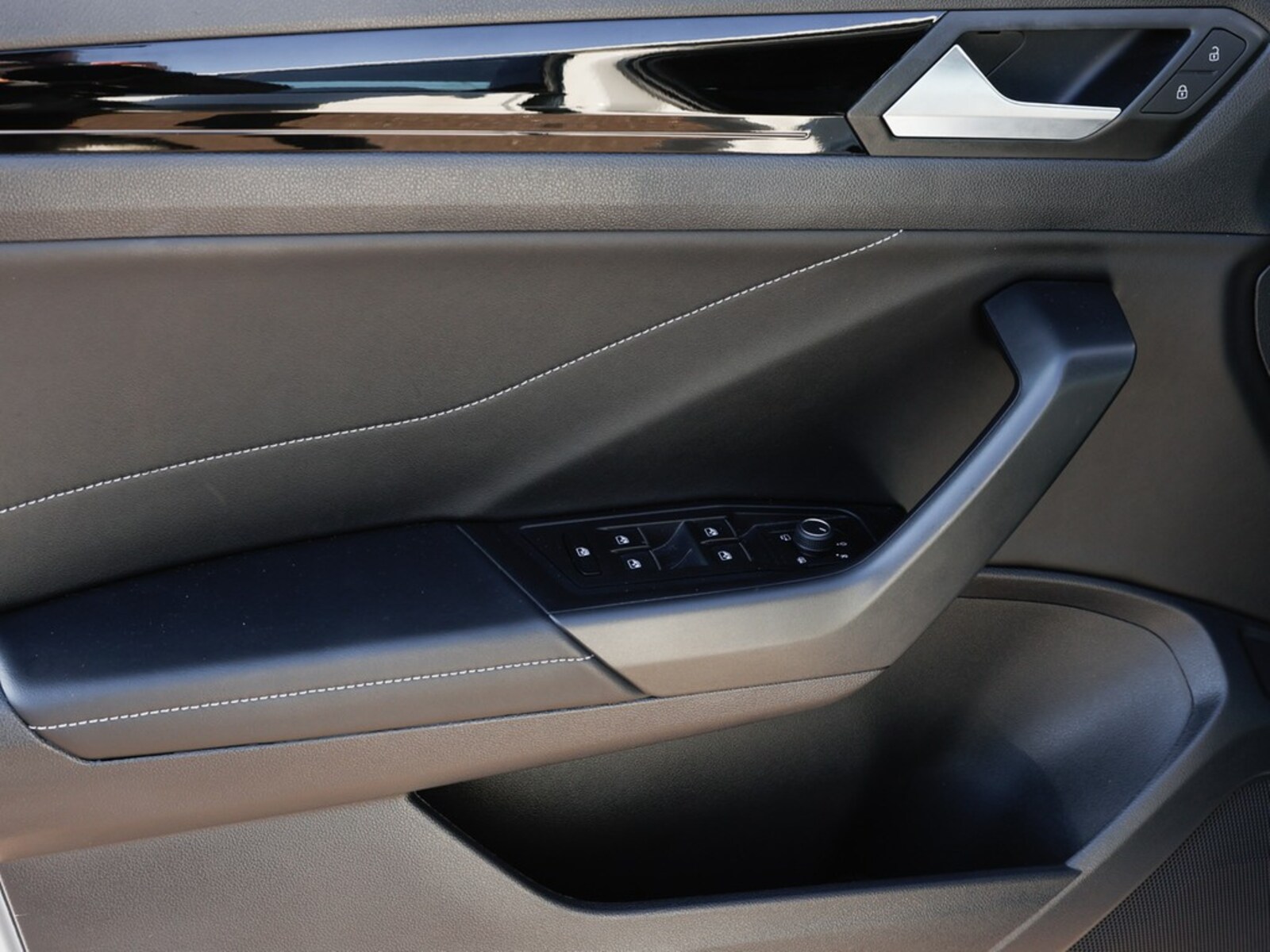 Volkswagen T-Roc – Bild 15