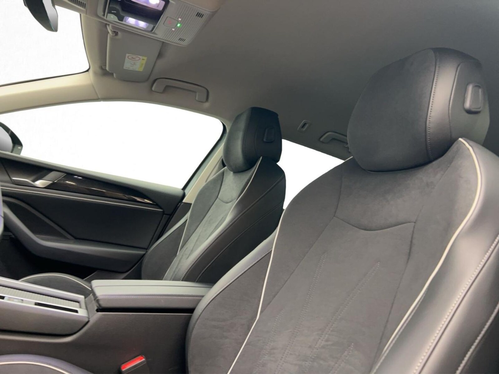 Volkswagen Passat – Bild 12