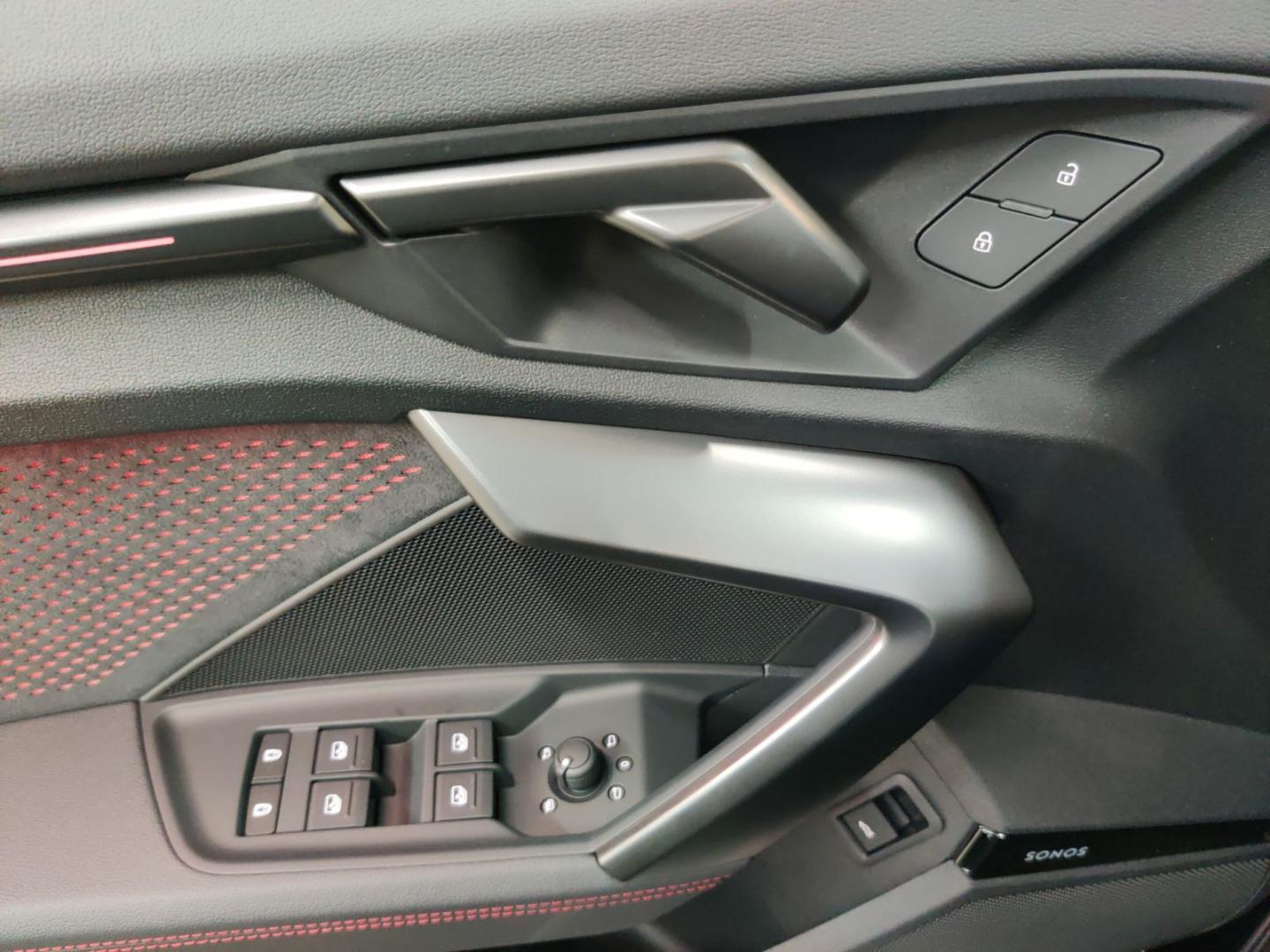 Image about Audi RS 3 Sportback TFSI quattro S tronic