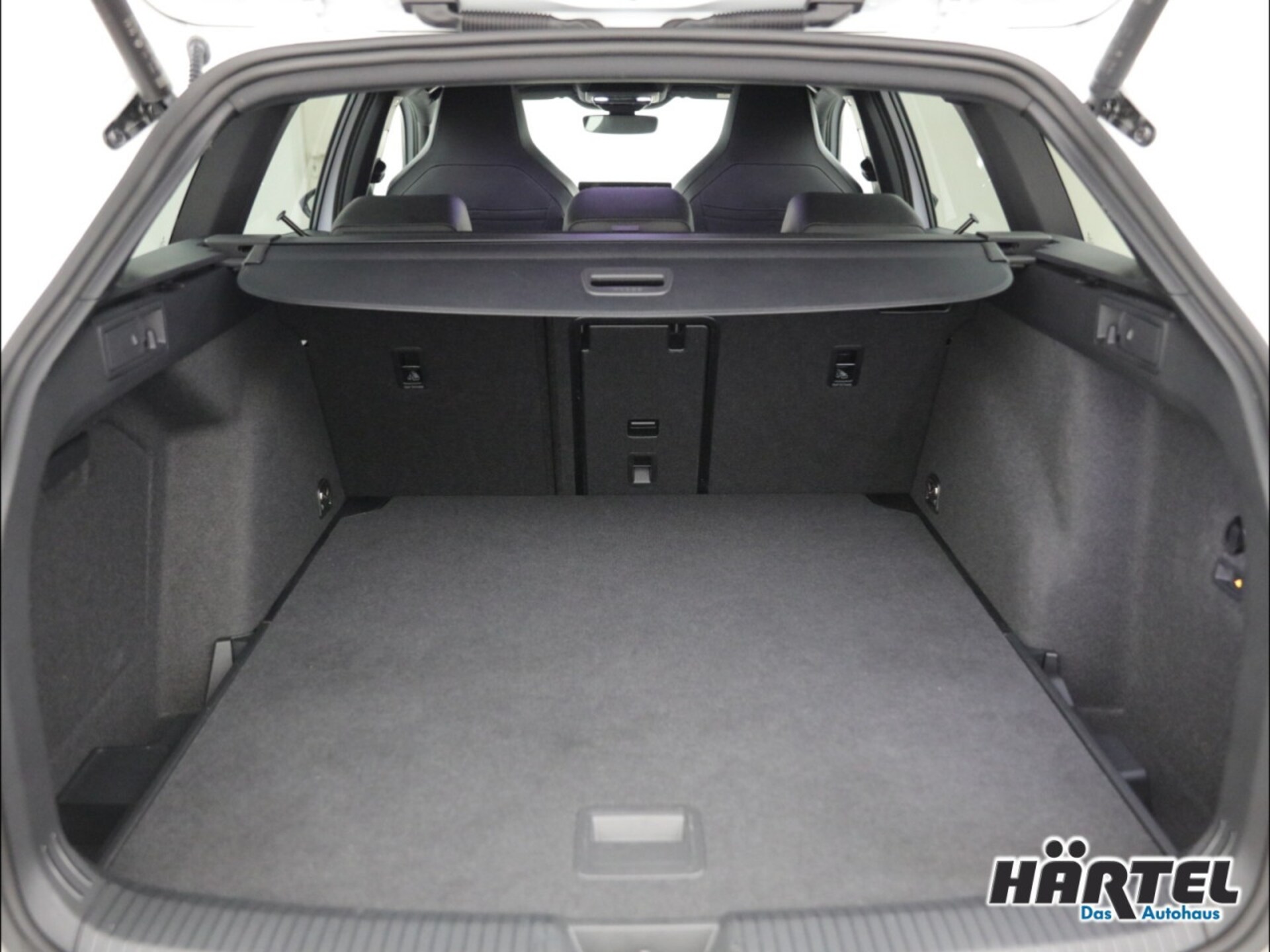 Volkswagen Golf Variant R-Line