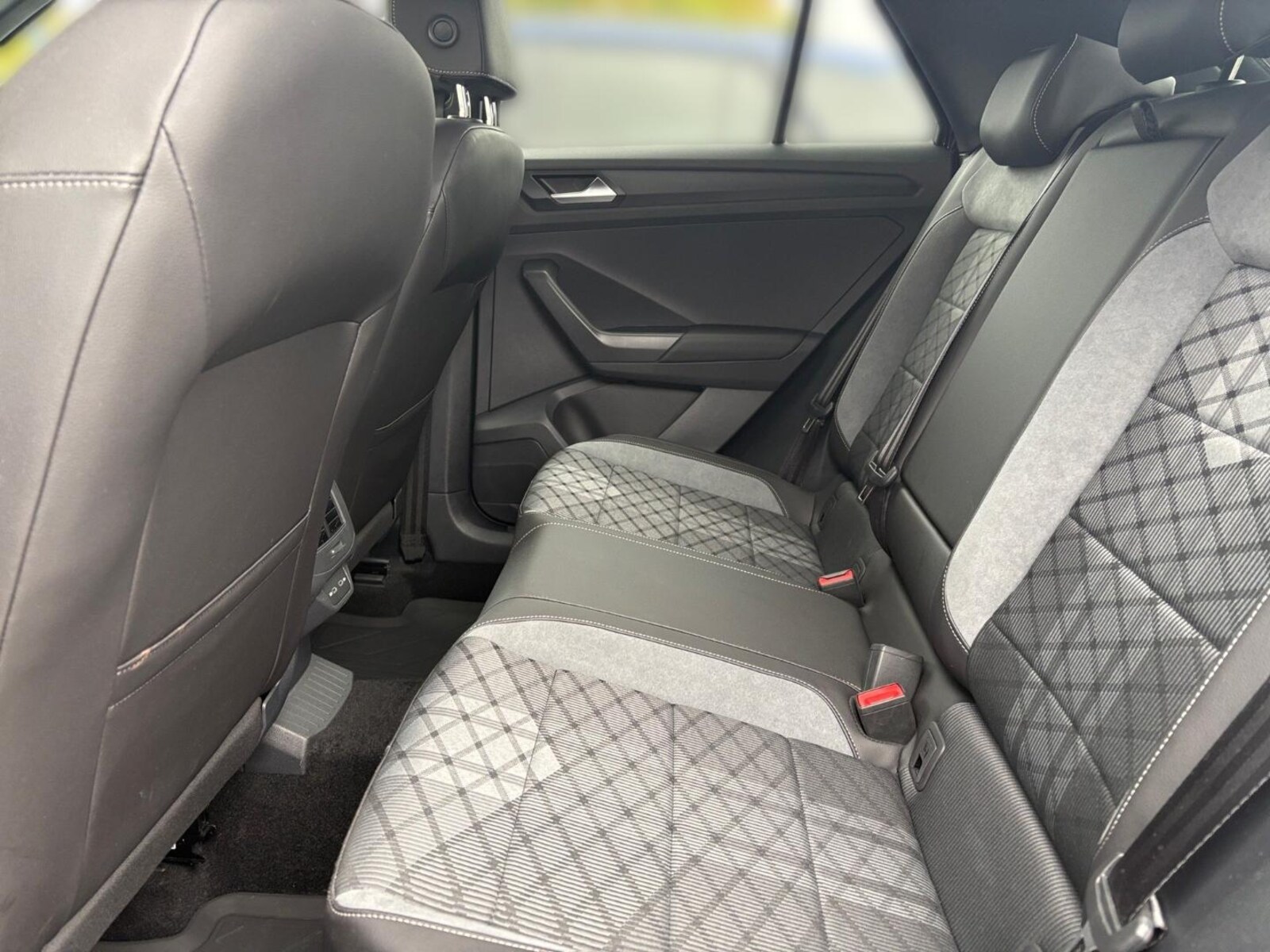 Volkswagen T-Roc – Bild 13