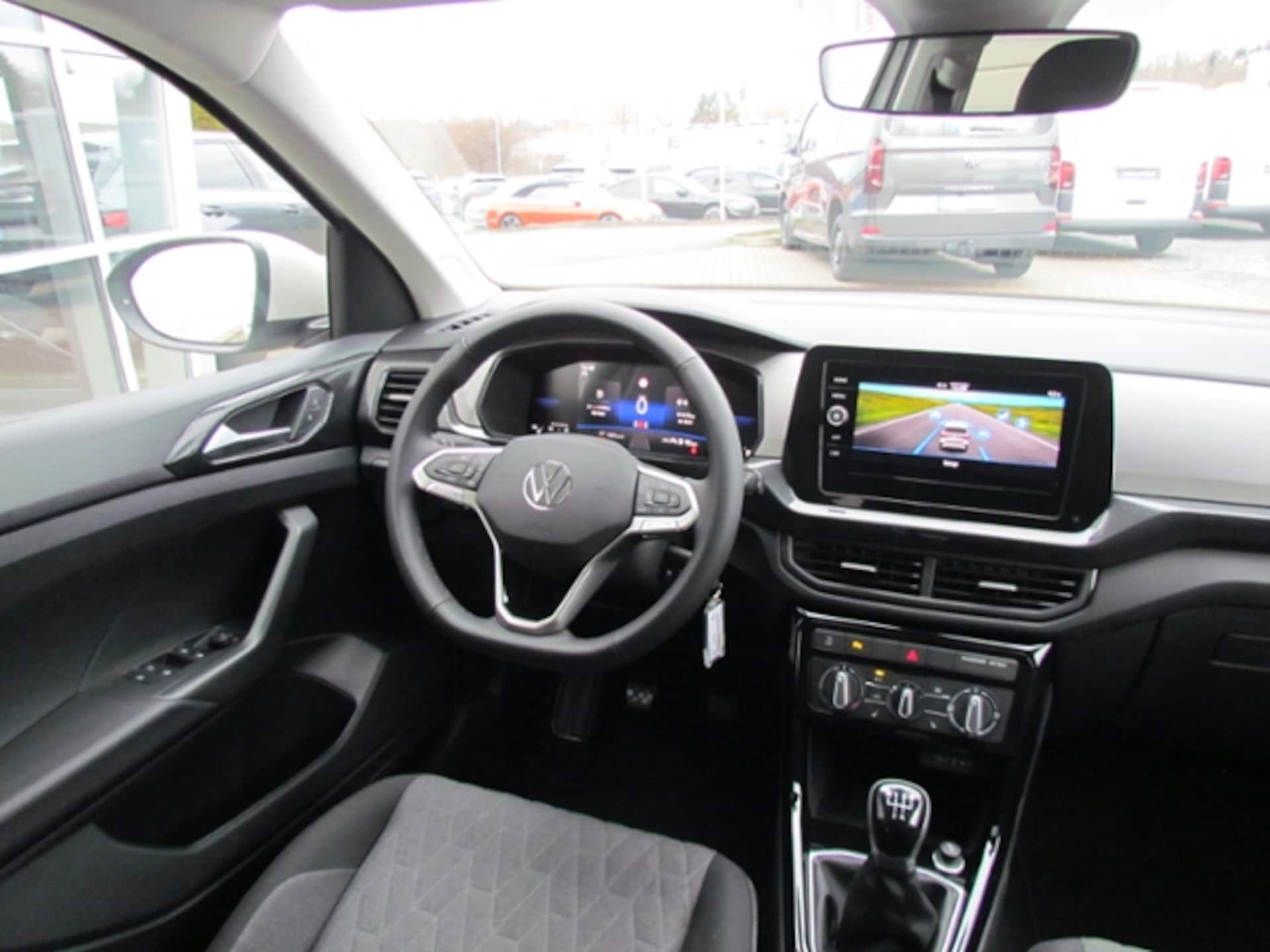 Volkswagen T-Cross Life