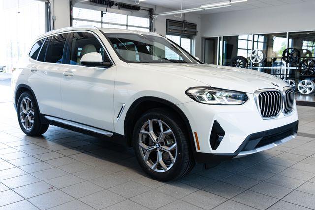2022 BMW X3 xDrive30i's photo
