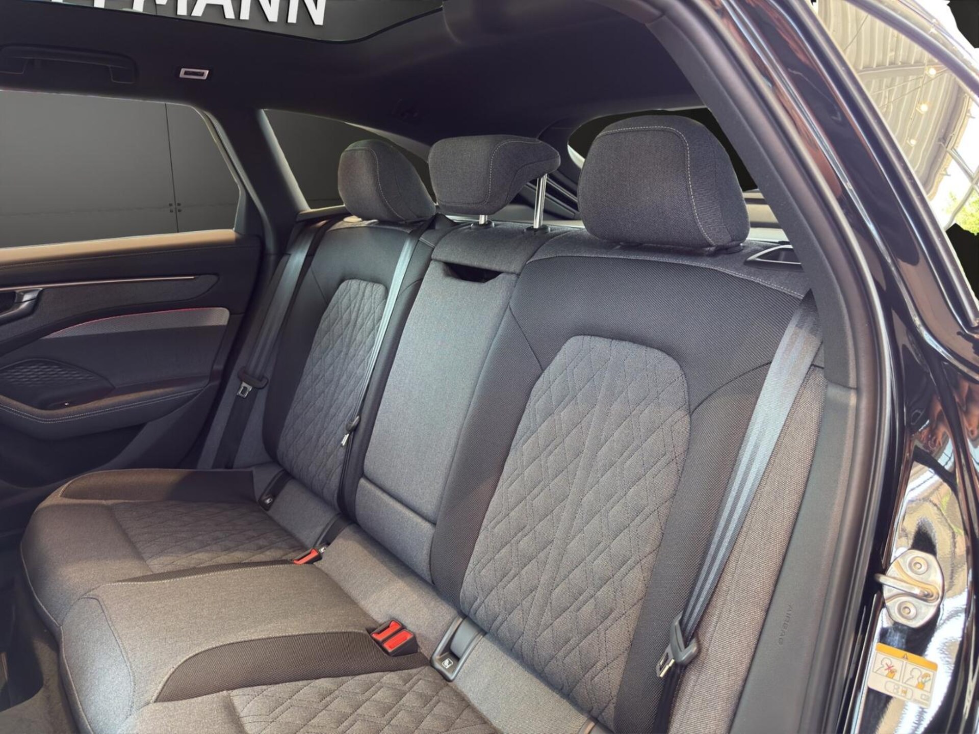 Audi A6 Avant edition one