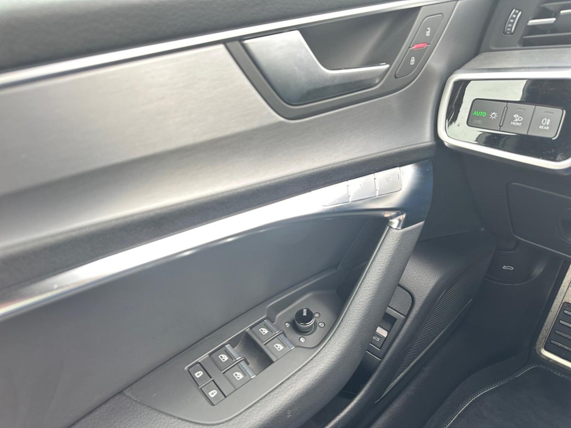 Audi S6 Avant