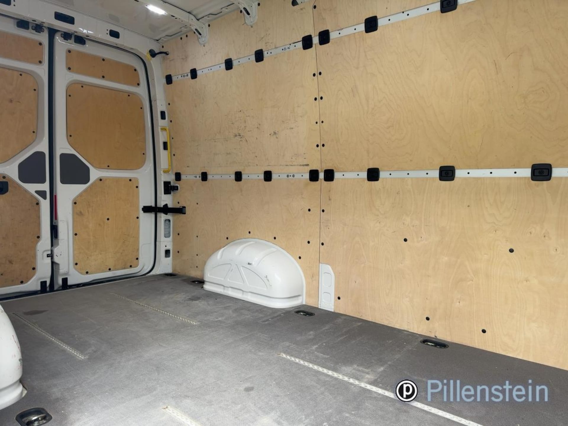 Volkswagen Crafter Kasten mittlerer Radstand