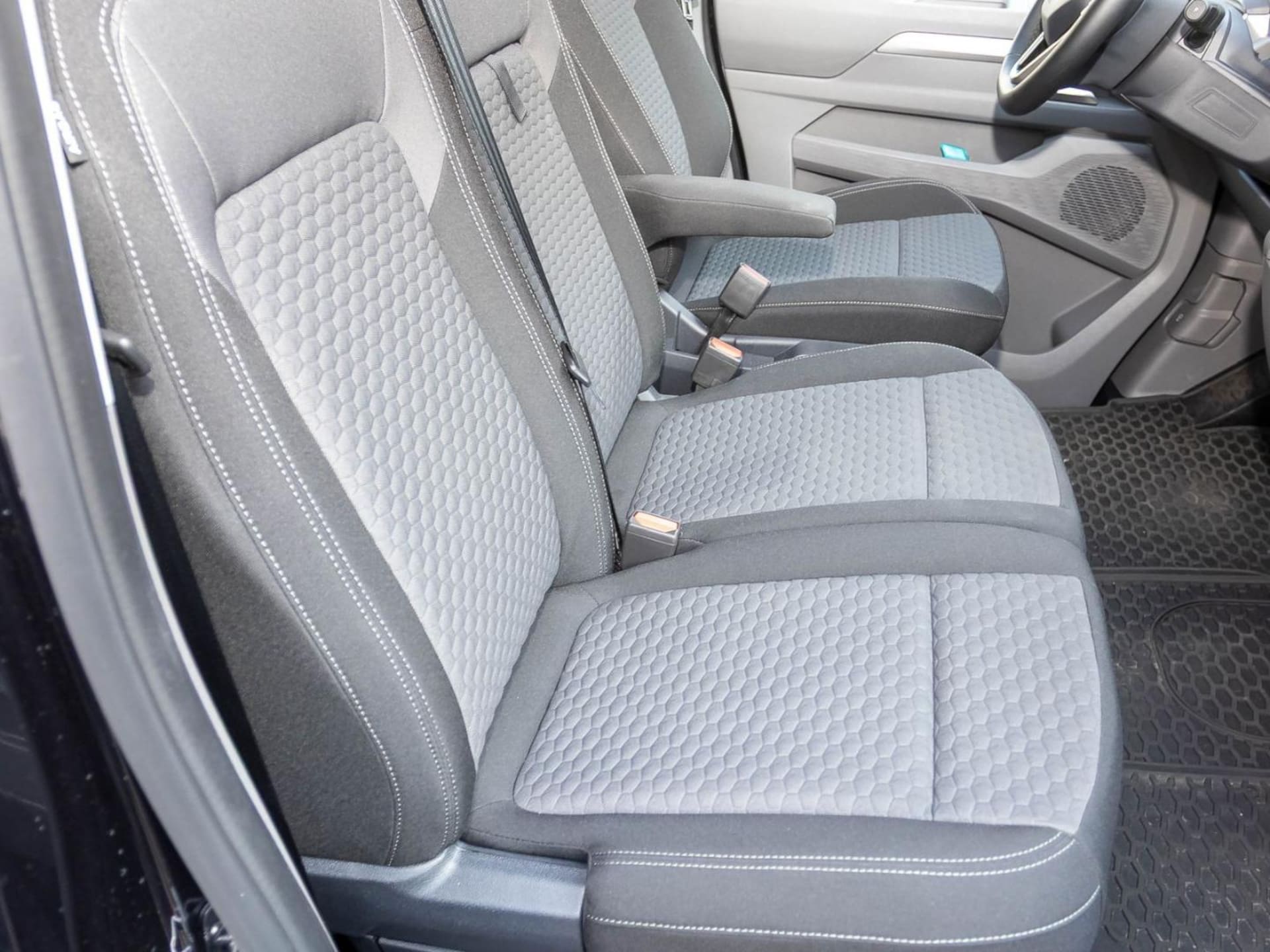 Volkswagen Caravelle langer Radstand Life