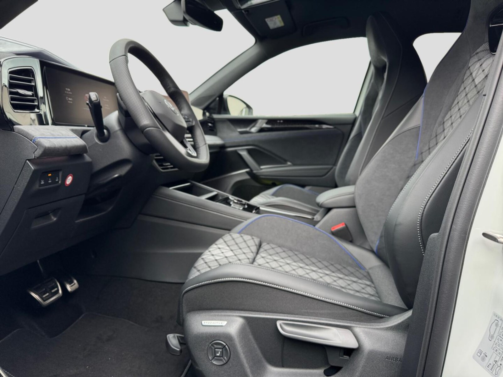 Volkswagen Tiguan – Bild 8