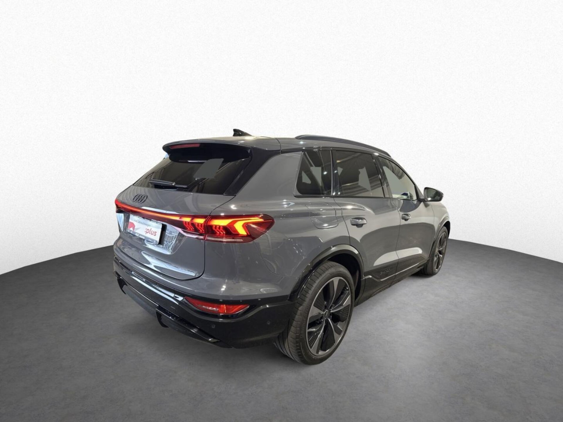 Audi Q6 SUV e-tron