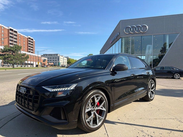 2023 Audi SQ8