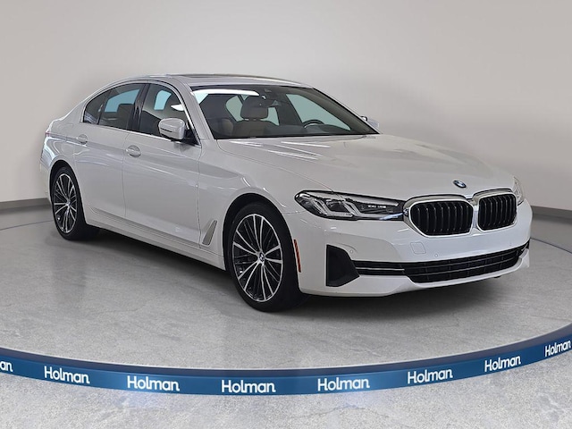 2023 BMW 530