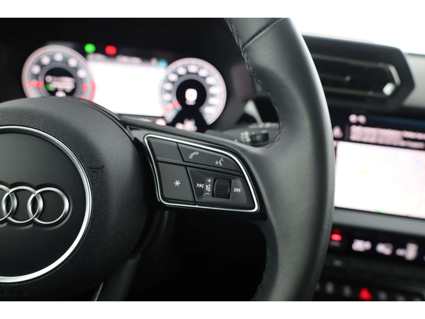 Bild über Audi A3 Sportback TFSI 110 kW S tronic - für weitere Informationen kontaktieren Sie den Audi Partner