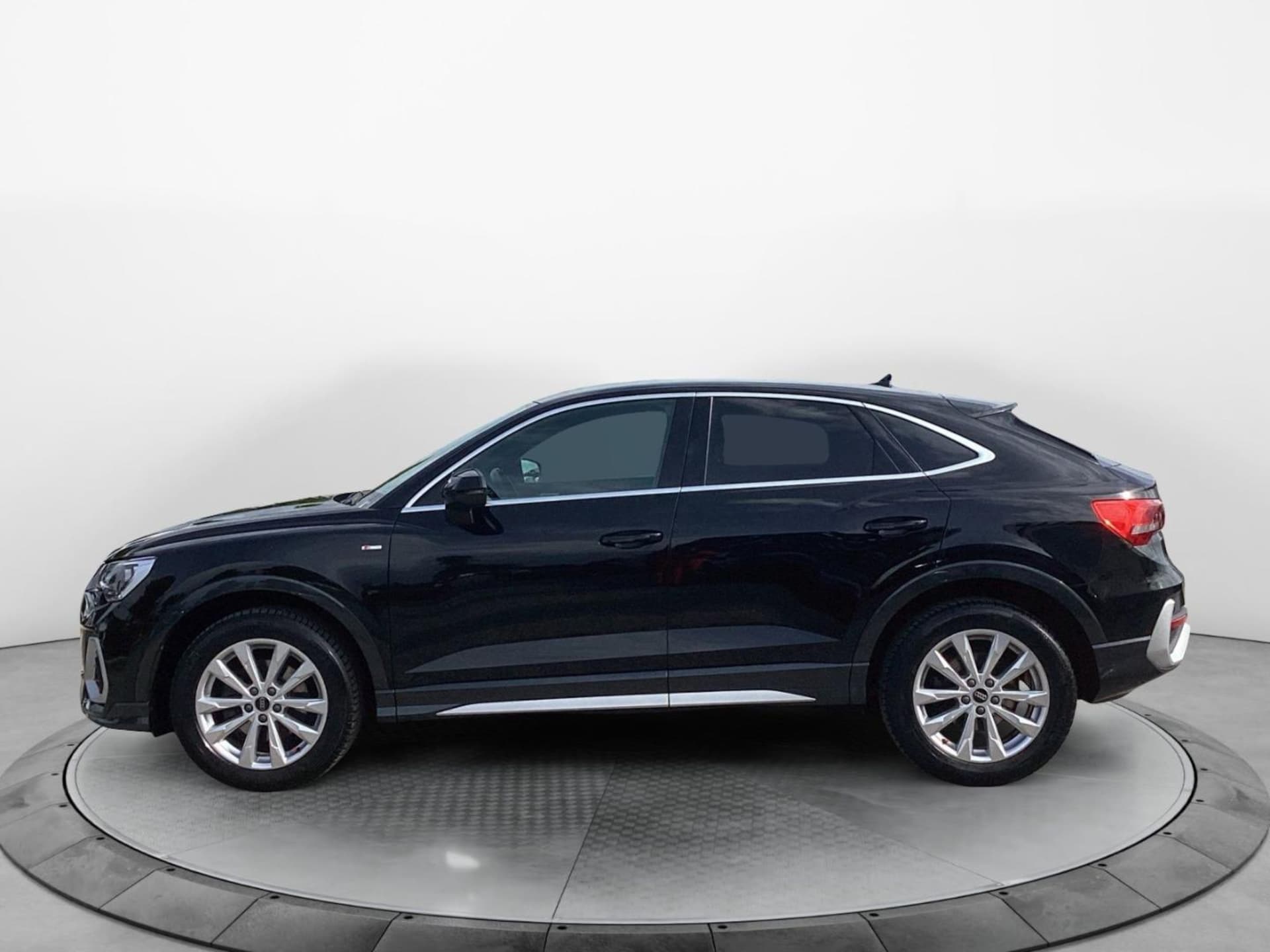 Audi Q3 Sportback S line