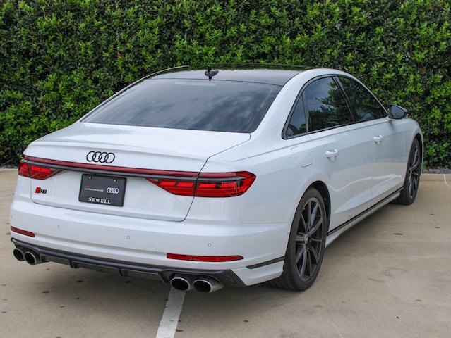 2024 Audi S8 L