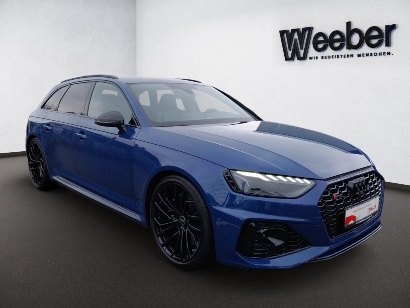 Bild über Audi RS 4 Avant TFSI quattro tiptronic - für weitere Informationen kontaktieren Sie den Audi Partner