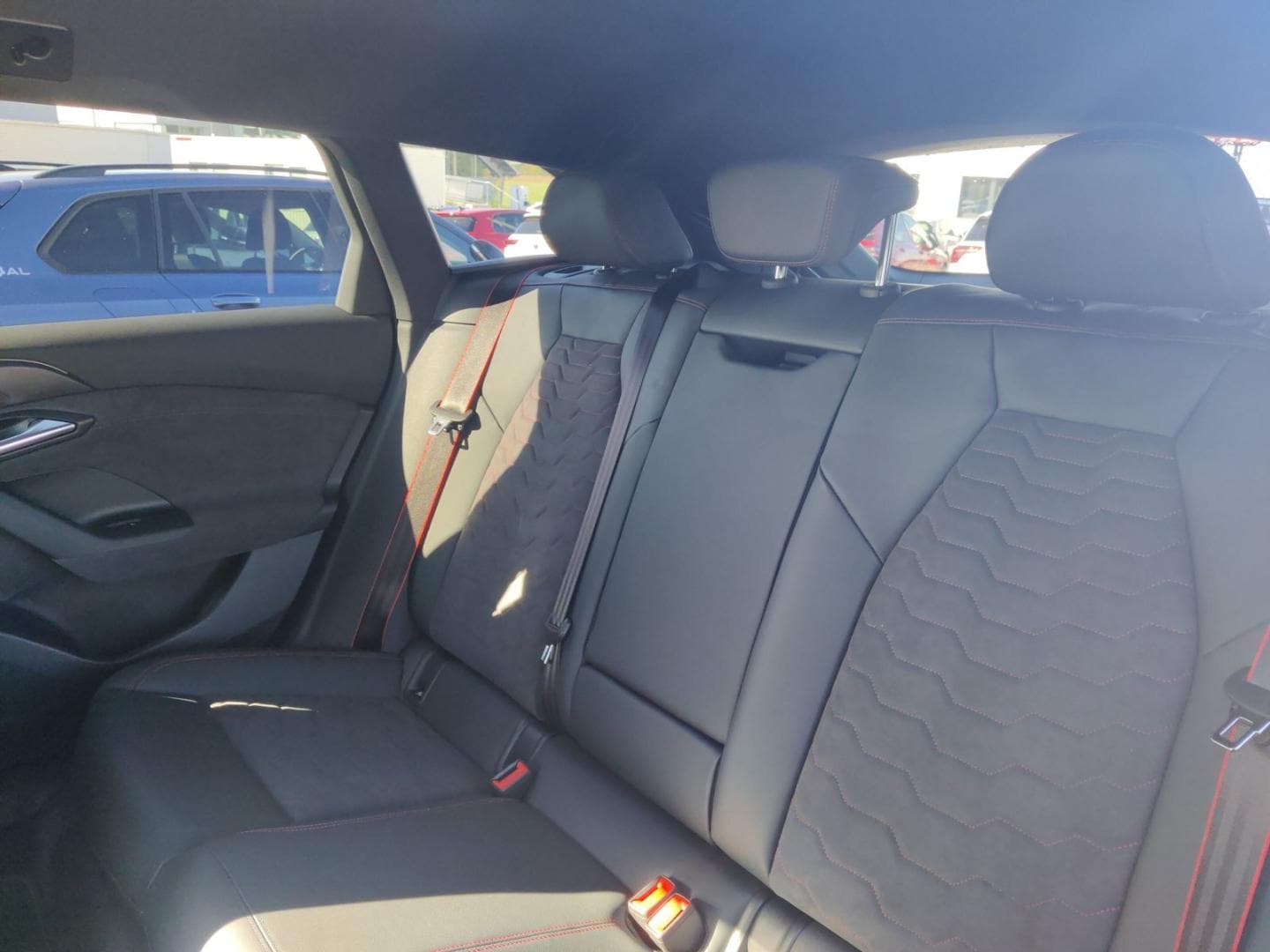 Bild über Audi A6 Avant e-tron S line business e-tron quattro 315 kW - für weitere Informationen kontaktieren Sie den Audi Partner