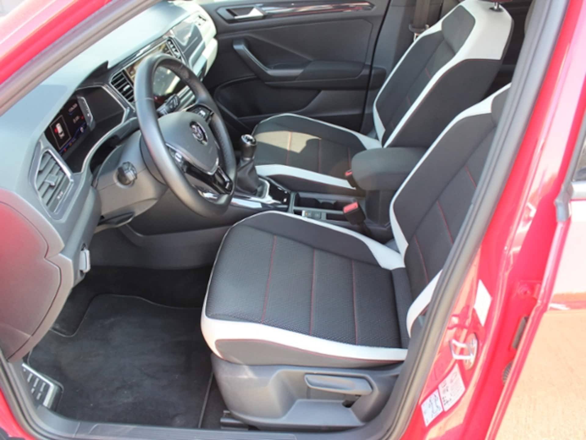 Volkswagen T-Roc Sport