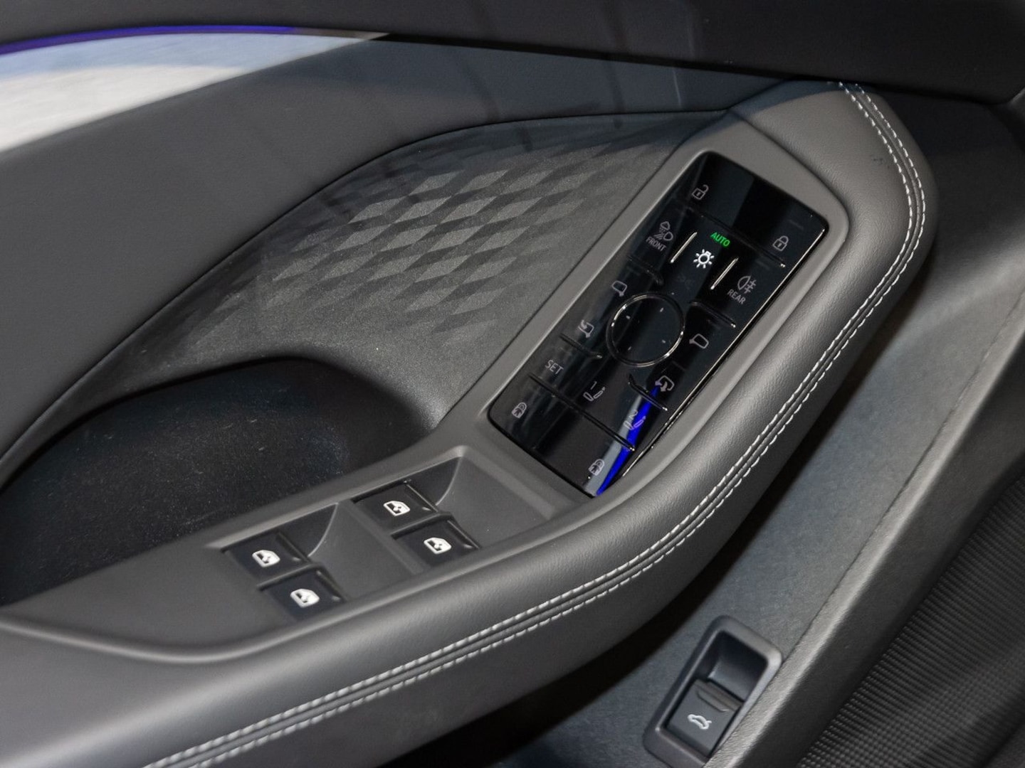 Bild über Audi A5 Avant TFSI quattro S tronic - für weitere Informationen kontaktieren Sie den Audi Partner