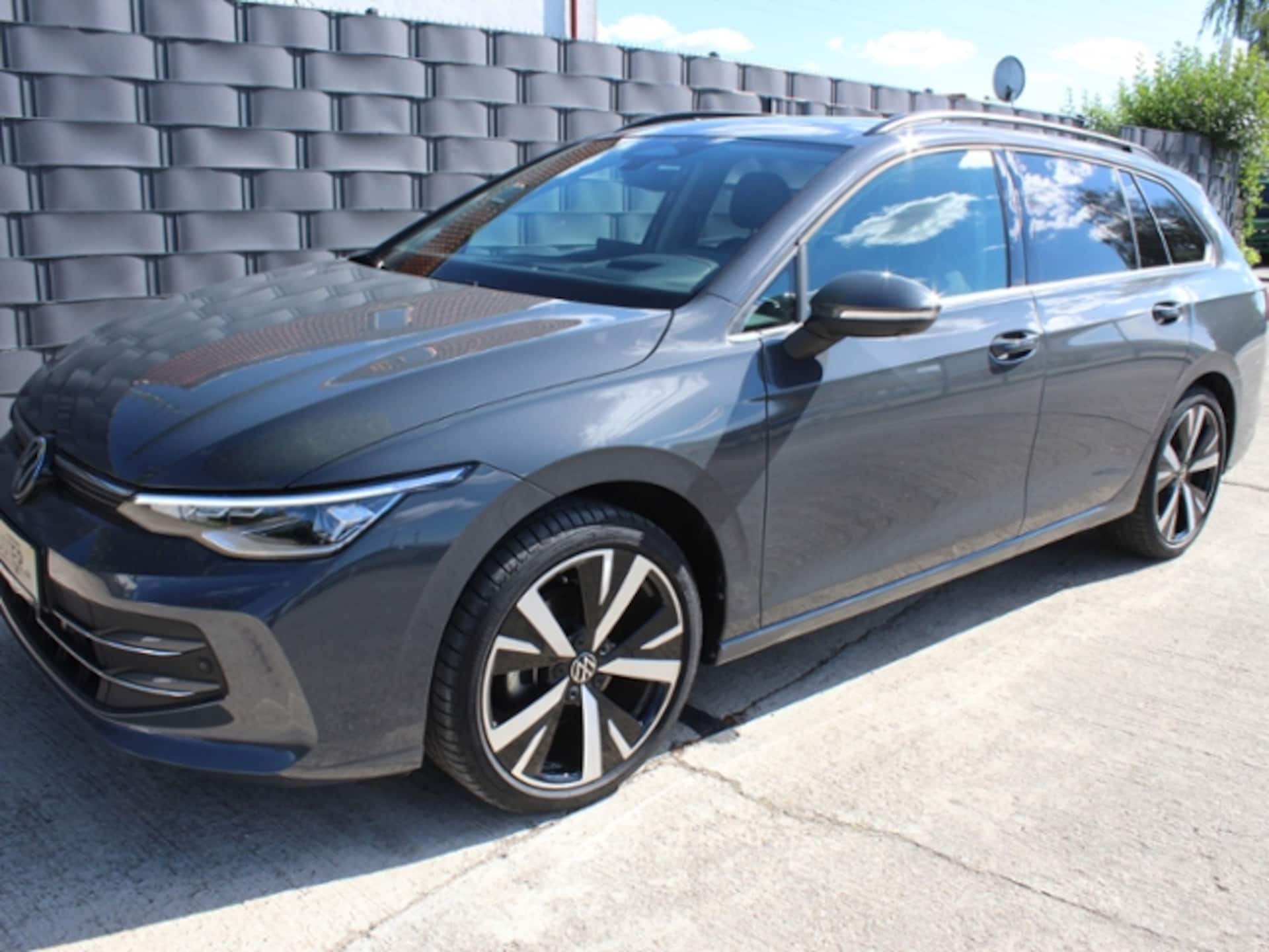 Volkswagen Golf Variant Style