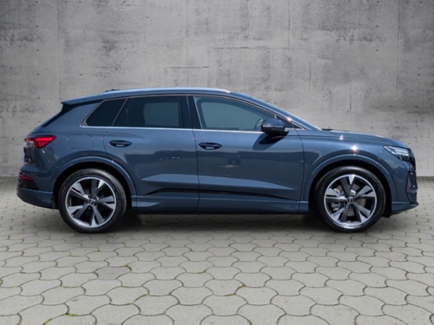 Bild über Audi Q4 SUV e-tron e-tron performance 210 kW - für weitere Informationen kontaktieren Sie den Audi Partner