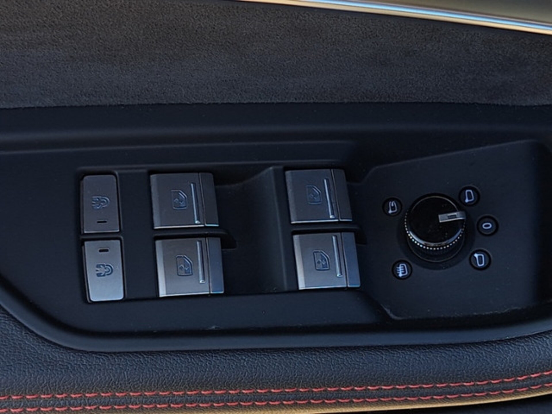 Audi Q8 e-tron S line