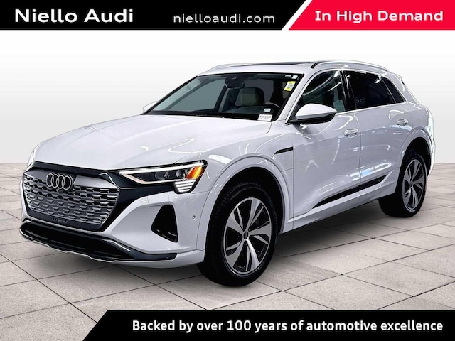 Photo of 2024 Audi Q8 e-tron