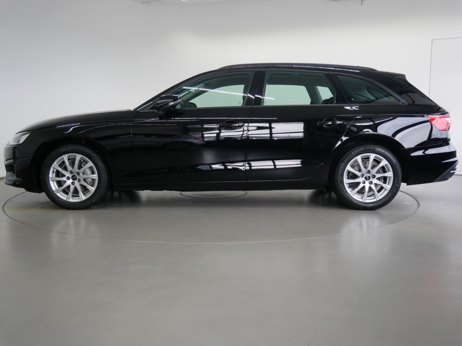 Audi A4 Avant – Bild 4