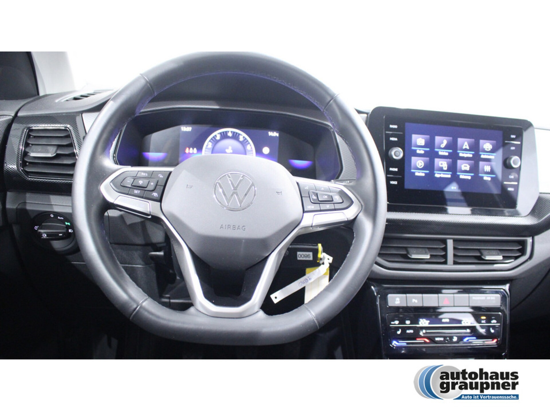 Volkswagen T-Cross Life