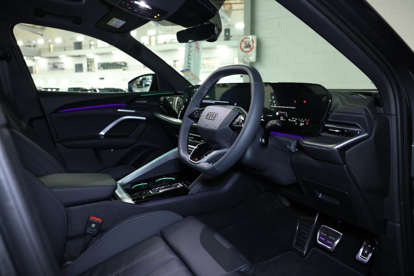 Image about Audi Q5 SUV TFSI quattro 200 kW sport