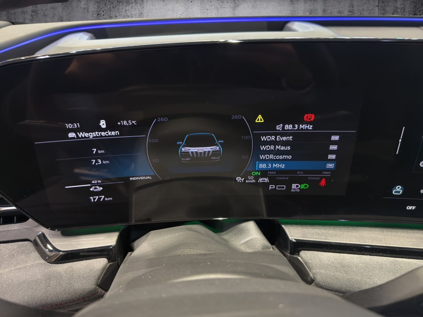 Bild über Audi Q6 SUV e-tron e-tron performance - für weitere Informationen kontaktieren Sie den Audi Partner