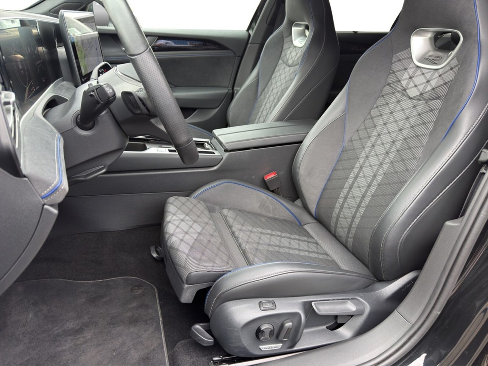 Volkswagen Passat – Bild 14