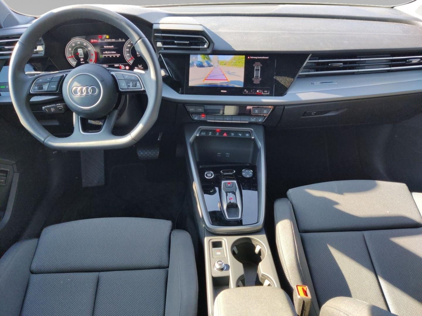 Bild über Audi A3 Limousine TFSI 85 kW S tronic - für weitere Informationen kontaktieren Sie den Audi Partner