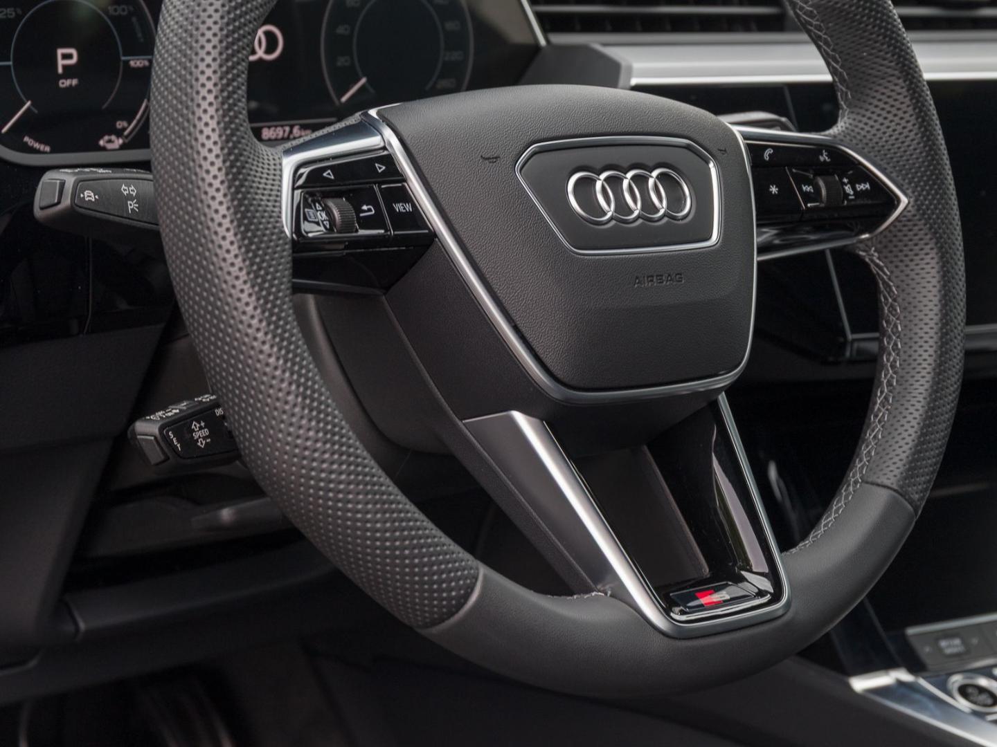 Image about Audi Q8 e-tron S line 55 e-tron quattro