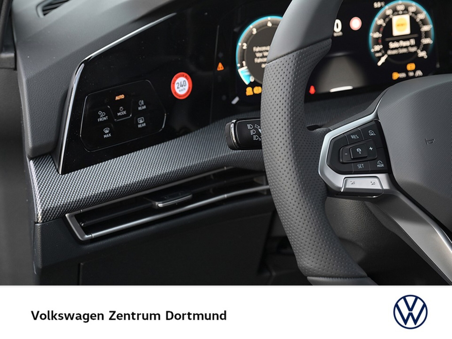 Volkswagen Golf R-Line