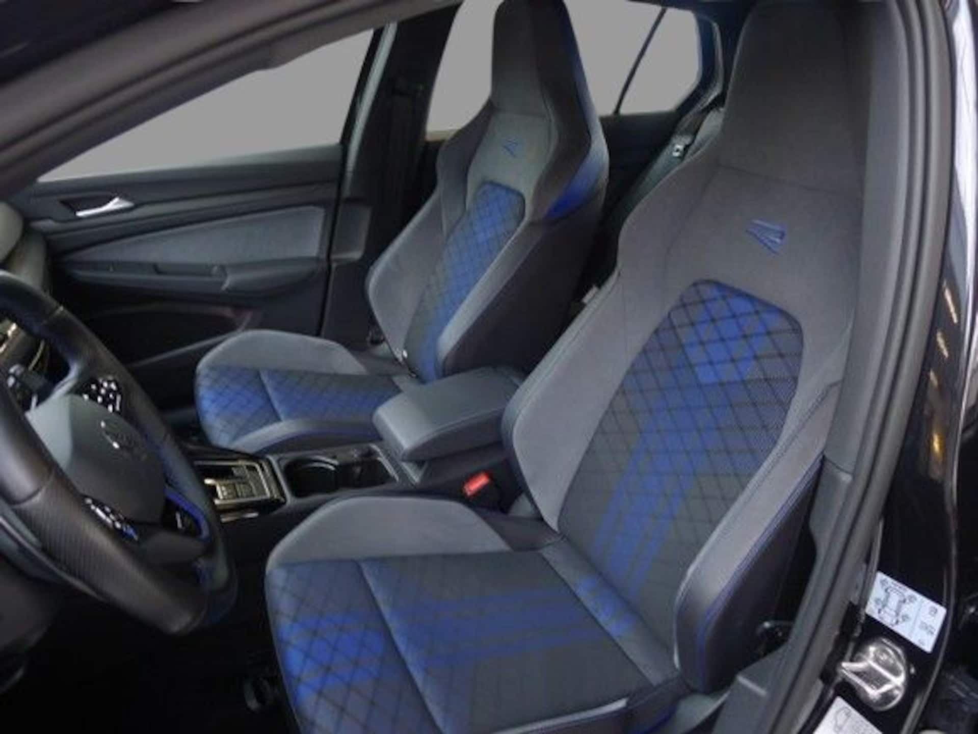 Volkswagen Golf R
