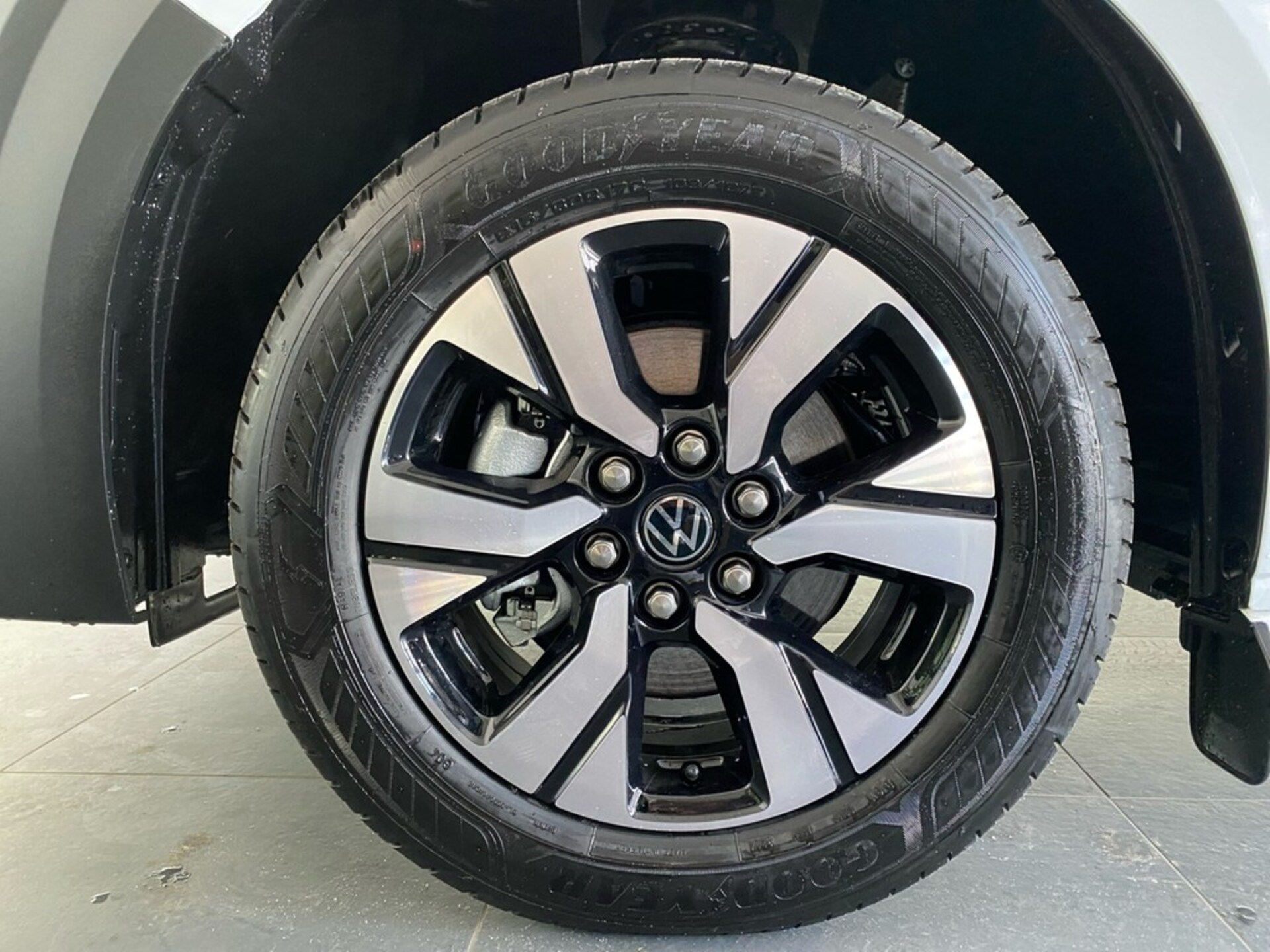 Volkswagen Transporter Kasten kurzer Radstand