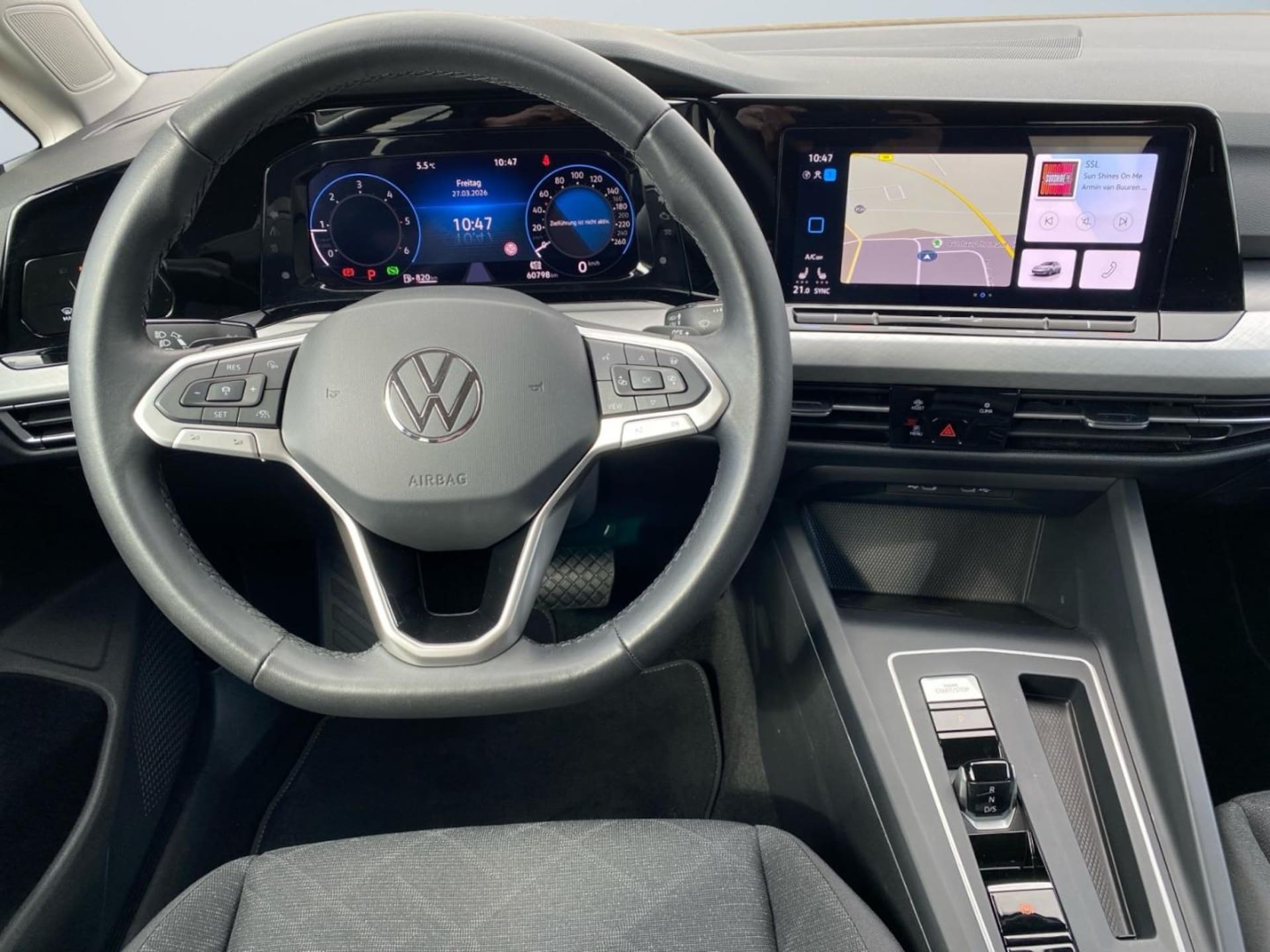 Volkswagen Golf Life