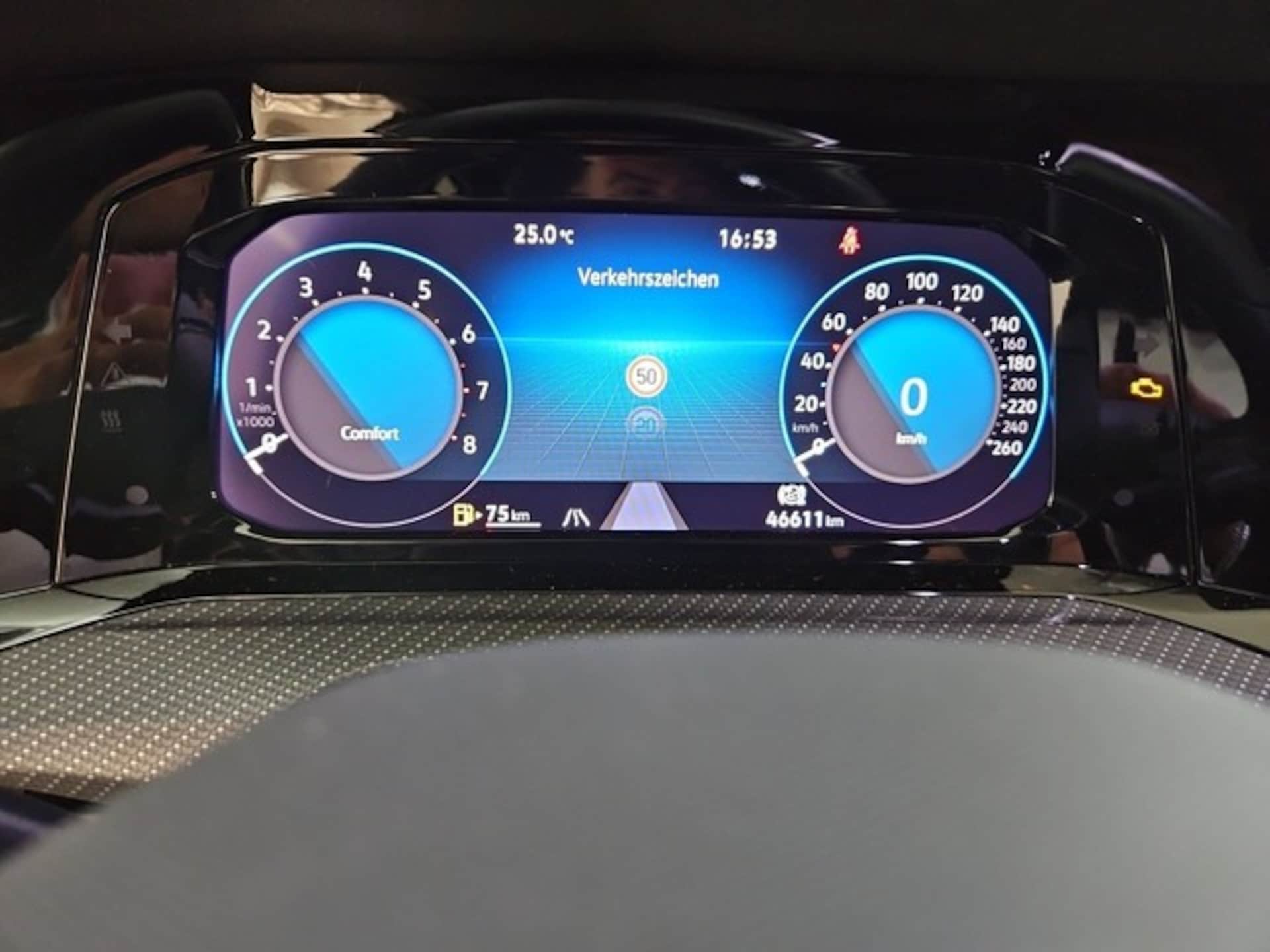 Volkswagen Golf Variant R-Line