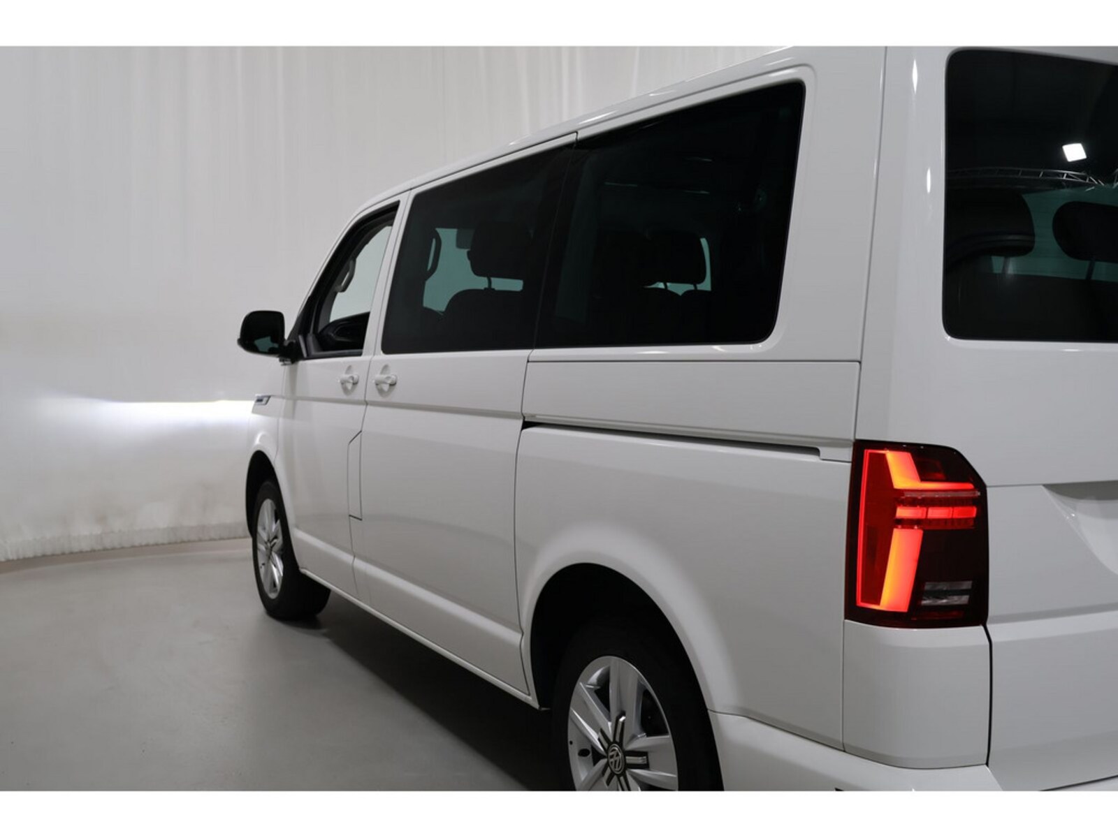 Volkswagen T6.1 Caravelle kurzer Radstand – Bild 16