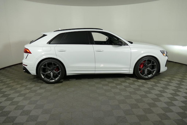 2026 Audi RS Q8 SUV performance