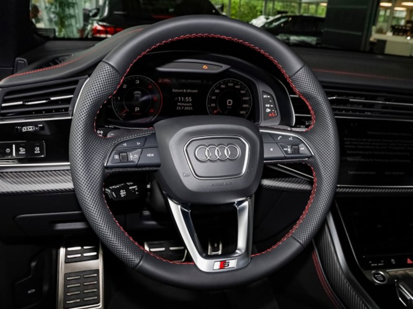 Bild über Audi Q8 SUV S line business TDI quattro 210 kW tiptronic - für weitere Informationen kontaktieren Sie den Audi Partner