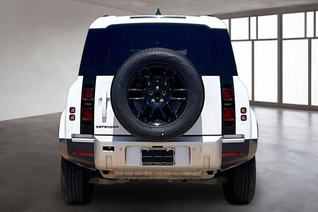 2025 Land Rover Defender