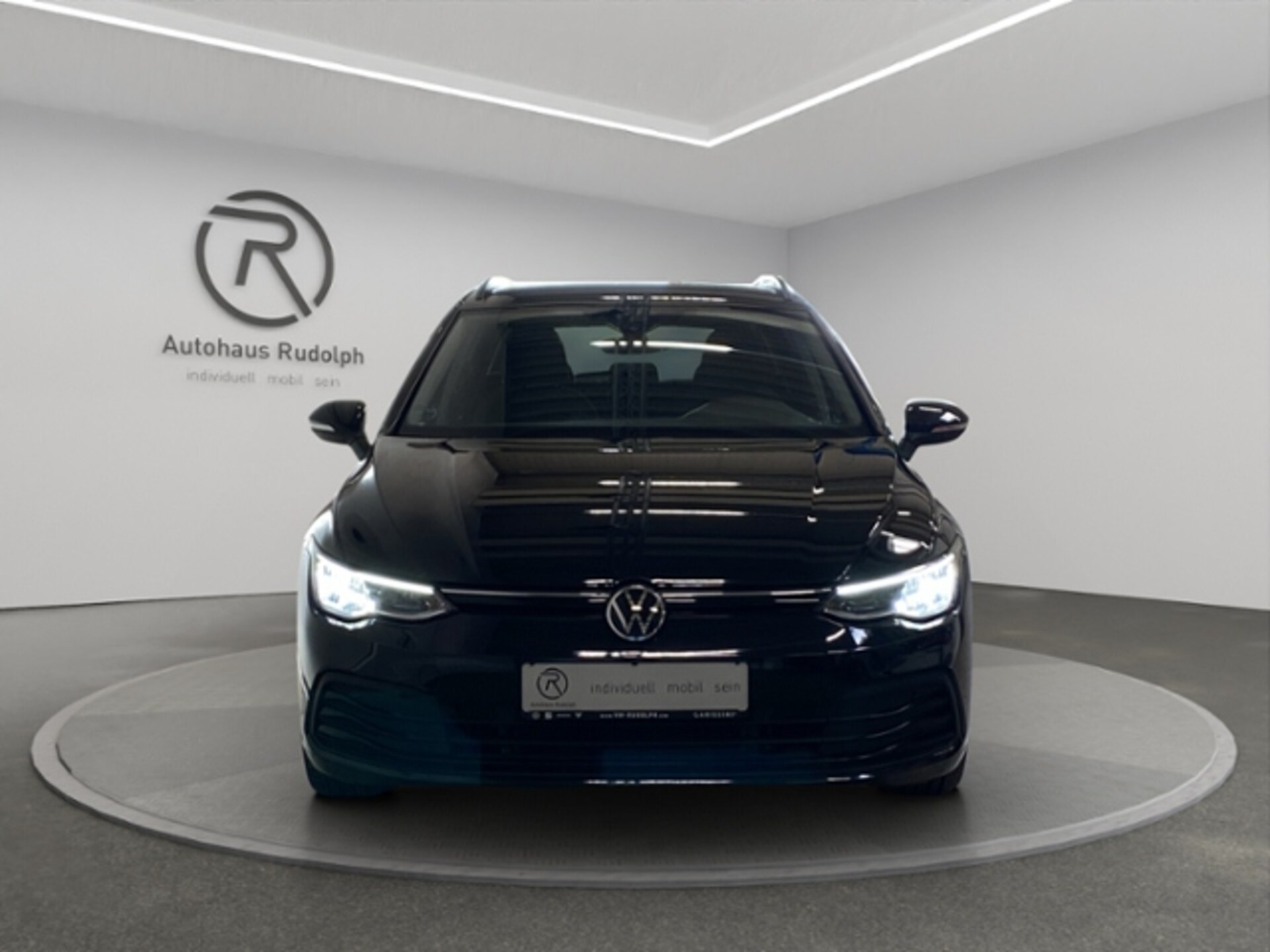 Volkswagen Golf Variant Life