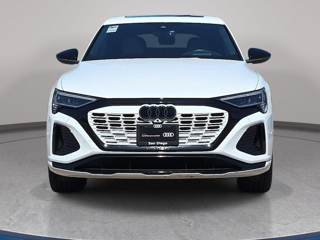 2024 Audi Q8 Sportback e-tron